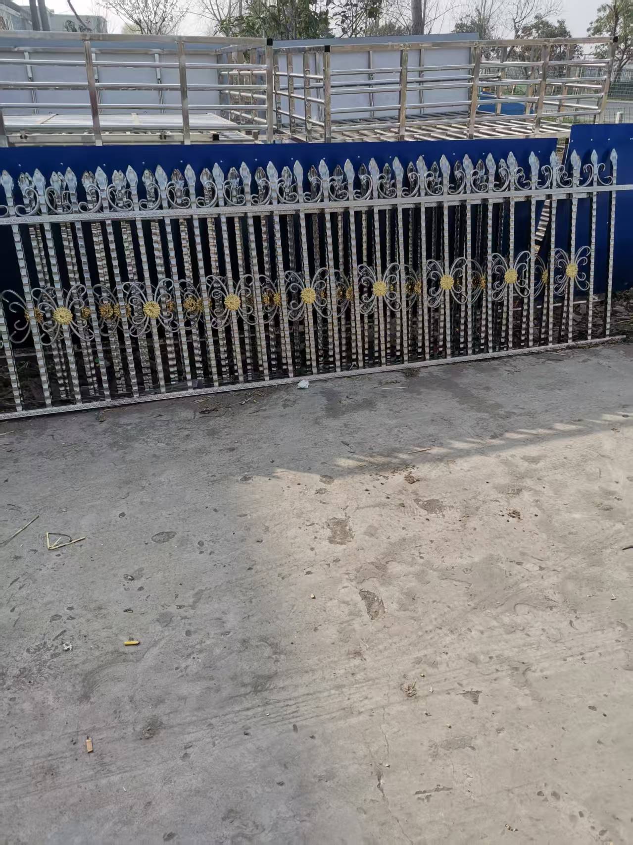 不锈钢围栏 / 护栏